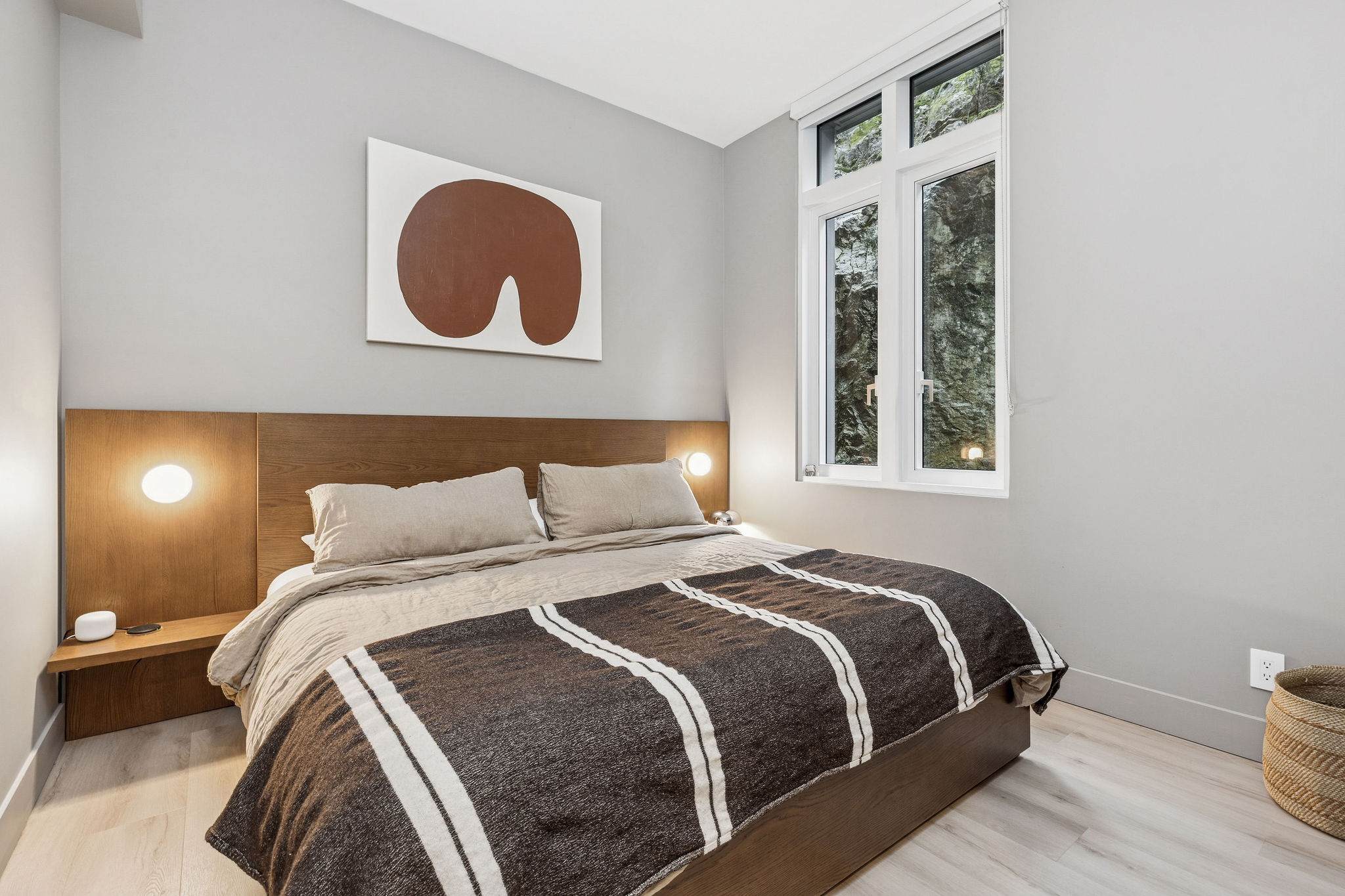 #401 – 6699 Nelson Avenue